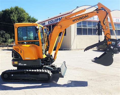 hyundai mini excavators any good|hyundai 35 excavator specs.